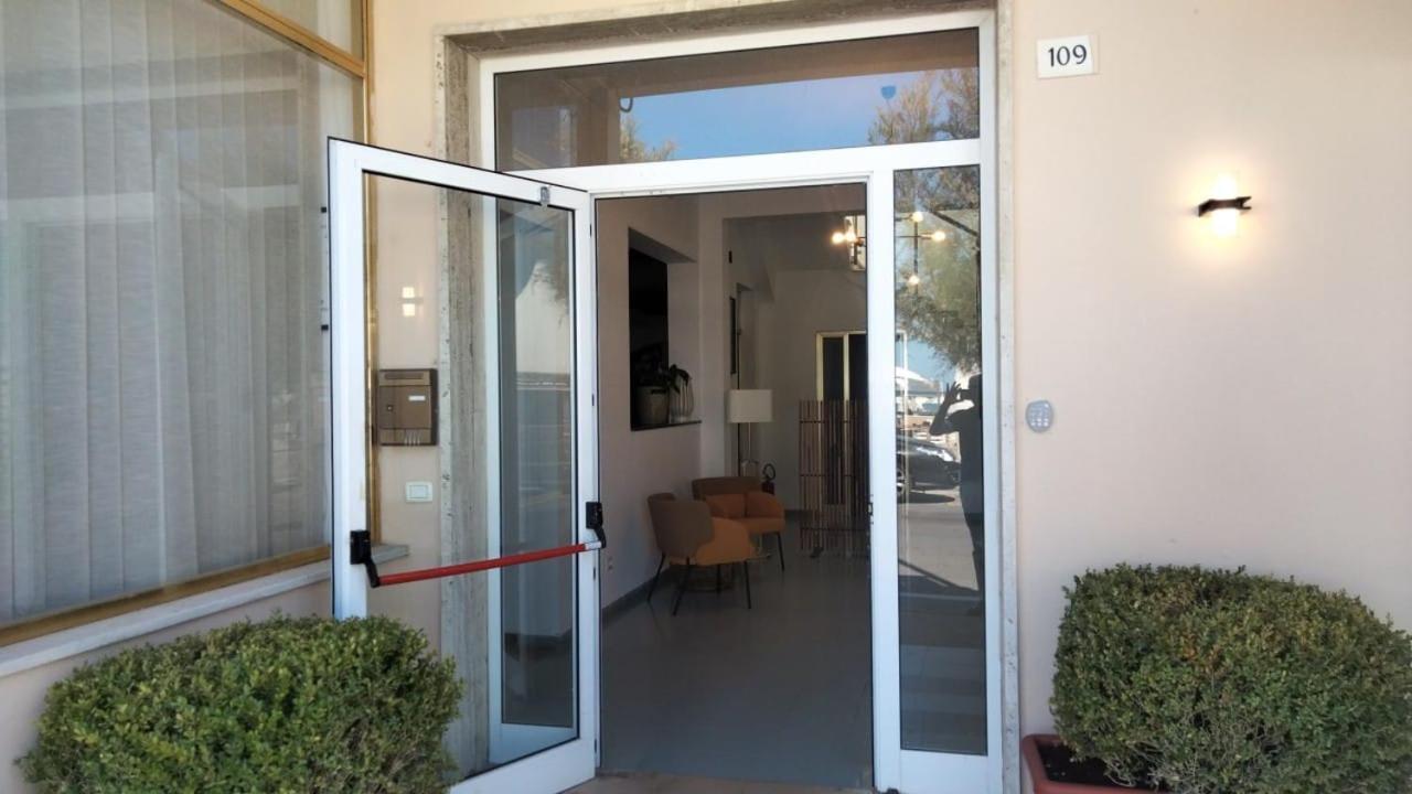 Il Faro Hotel Senigallia Buitenkant foto